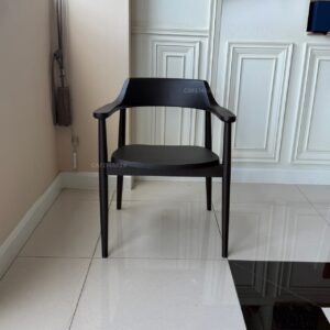 front view of black parawood chair with straight legs and curved backrest